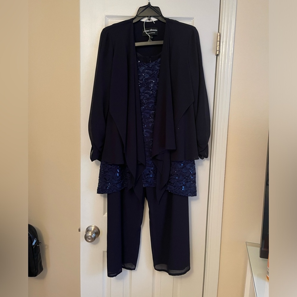 Blue pant suit worn once, size 14, Alex Evenings